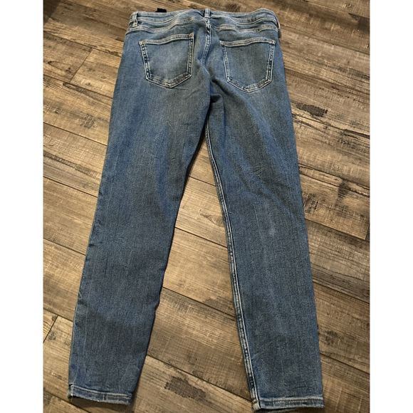 Zara Women’s 12 Denim Jeans Tapered Leg Mid Rise Blue 33x28 - Picture 3 of 6